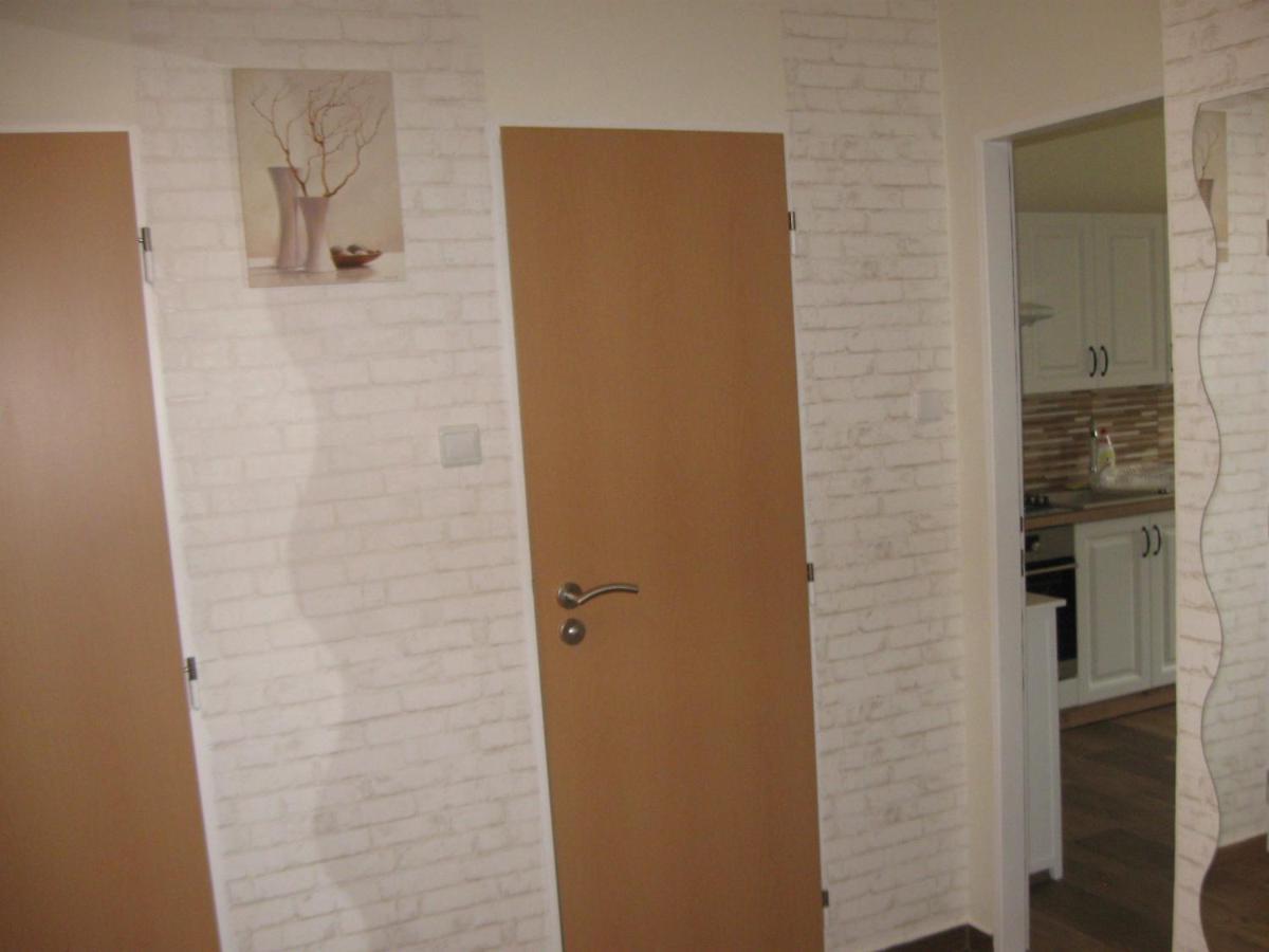 Apartment Κρνοβ Εξωτερικό φωτογραφία